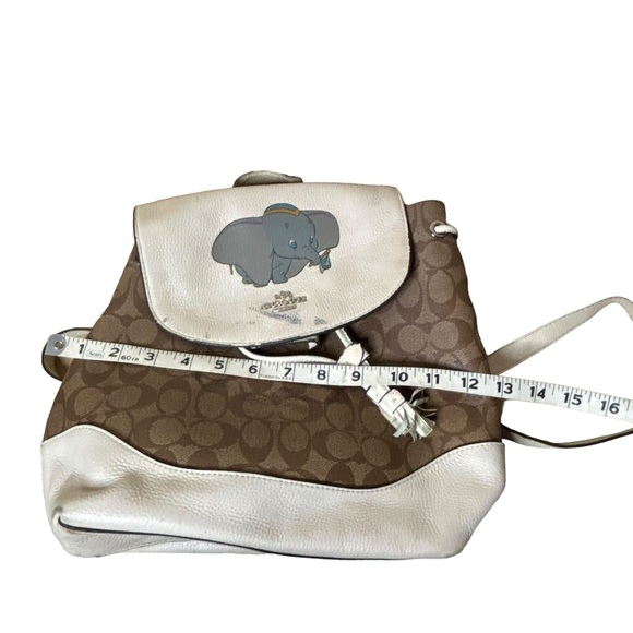 Coach × Disney Collaboration El Backpack Signature Canvas with Dumbo - Picture 12 of 16